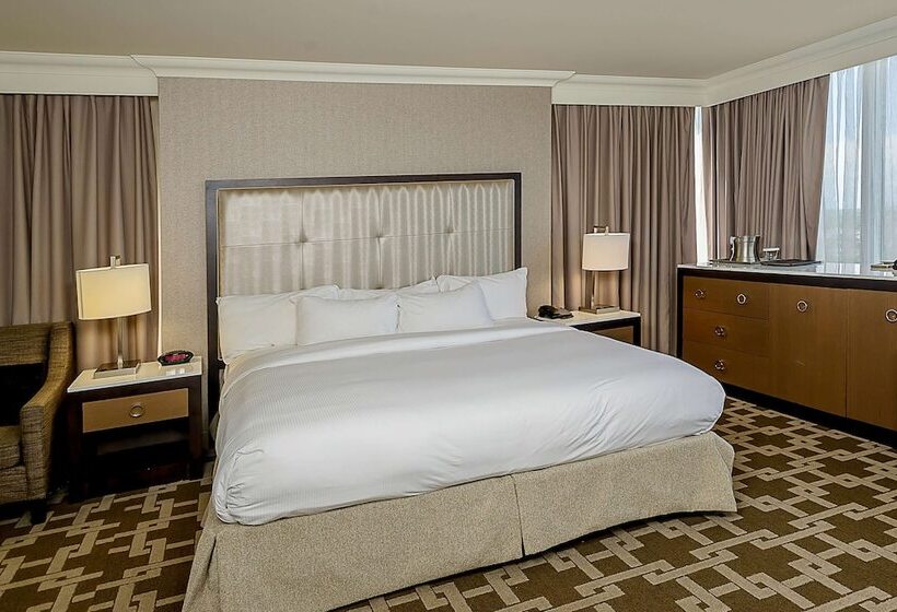 景色の見えるダブルベッドスタンダードルーム, Hilton Niagara Falls/fallsview Hotel & Suites