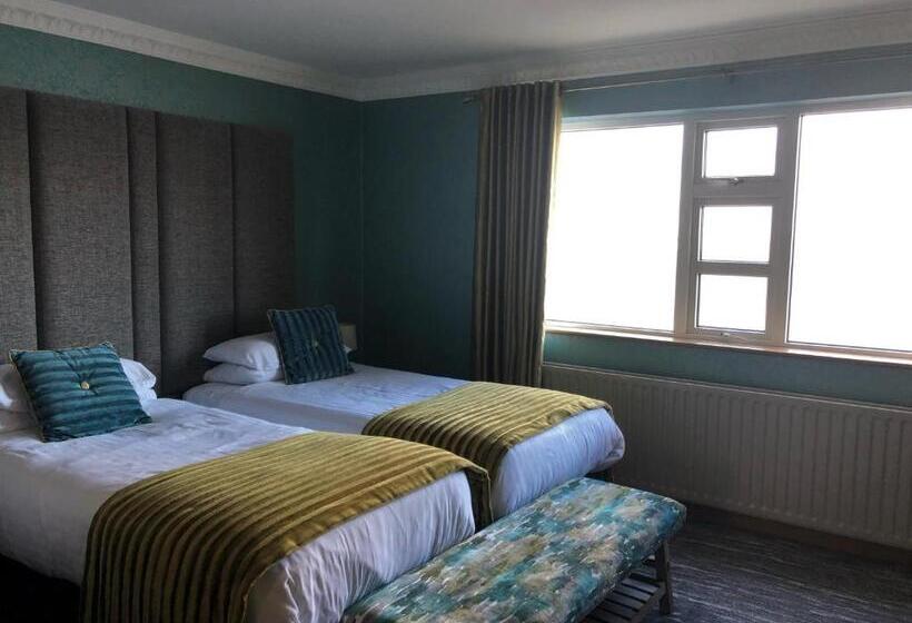 Family Suite, Royal Court