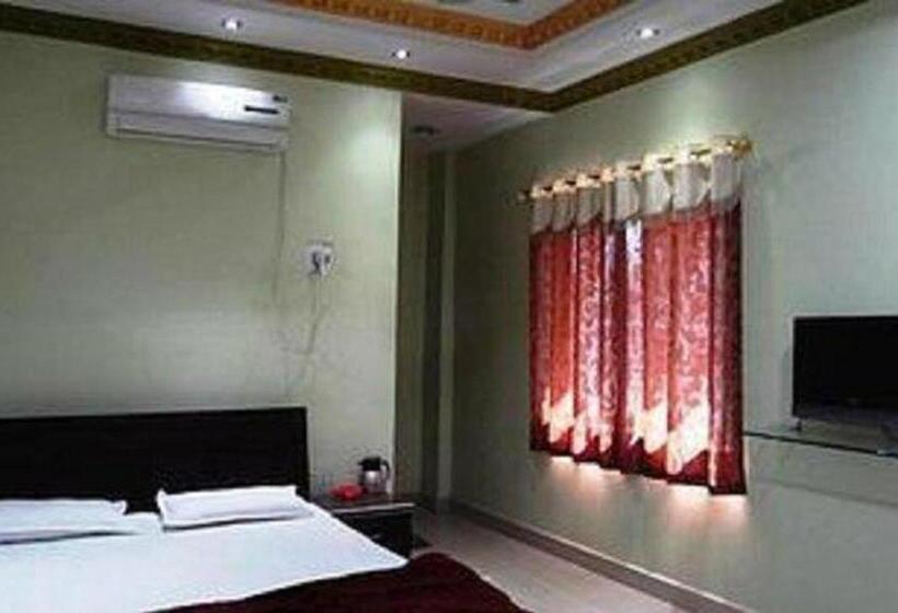 デラックスルーム, Parvati Palace Sehore