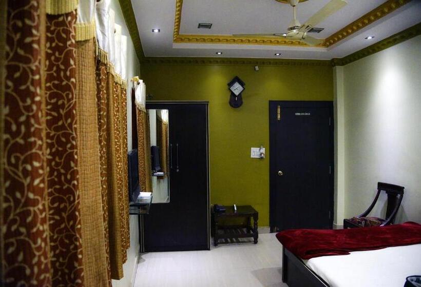 Номер Deluxe, Parvati Palace Sehore