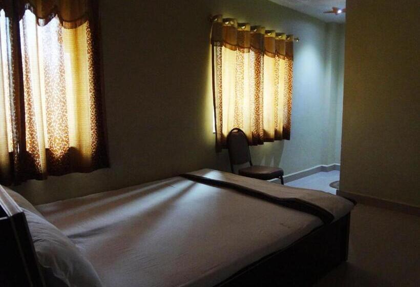 Номер Economy, Parvati Palace Sehore