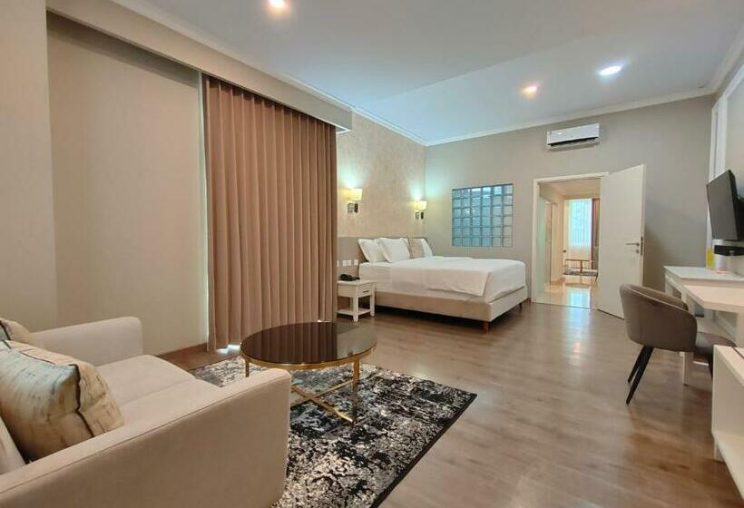이그제큐티브 스위트, Villa Emitta