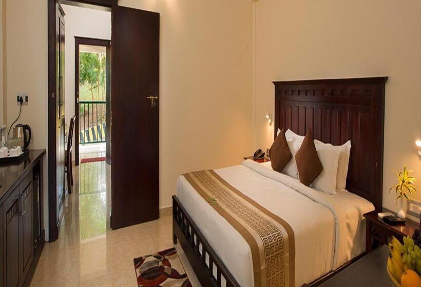 带阳台的豪华间, Coorg Cliffs Resorts