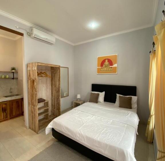 스탠다드 스튜디오, Lagriya Guest House