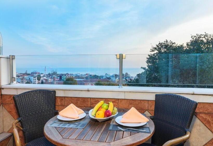 اتاق سوپریور سه تخته, Grand Yavuz Hotel Sultanahmet