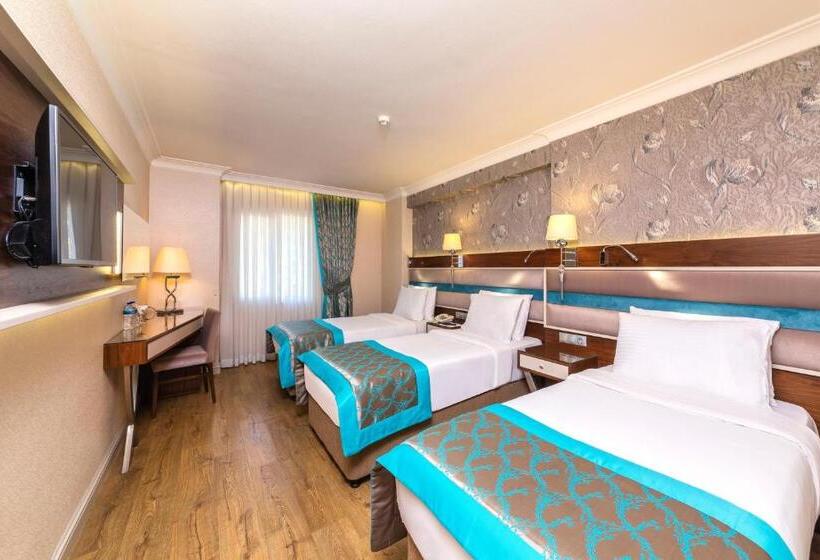 اتاق سوپریور سه تخته, Grand Yavuz Hotel Sultanahmet