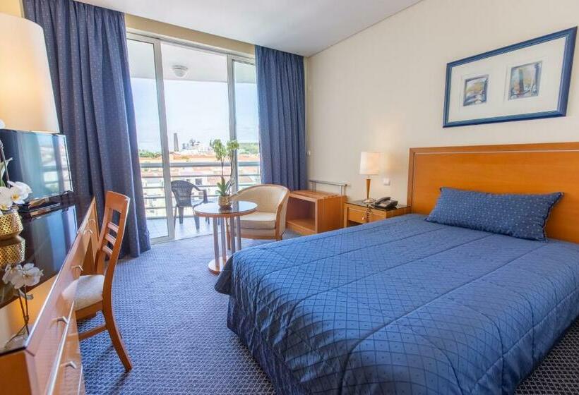 اتاق استاندارد یک نفره, Ms Vila Nova