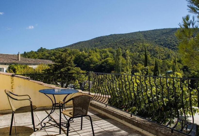 اتاق استاندارد یک نفره, Auberge de l'Escargot d'Or