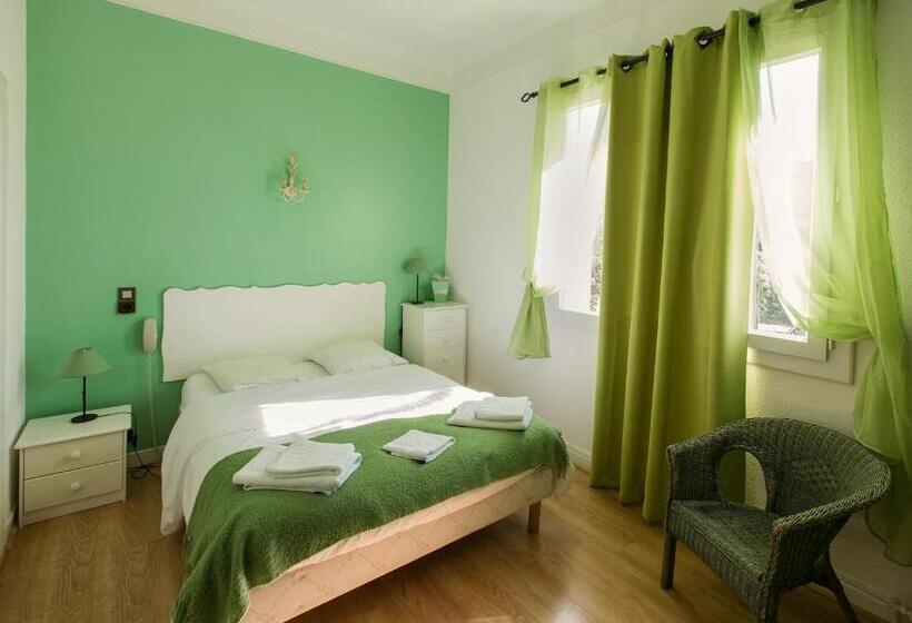 اتاق استاندارد, Auberge de l'Escargot d'Or