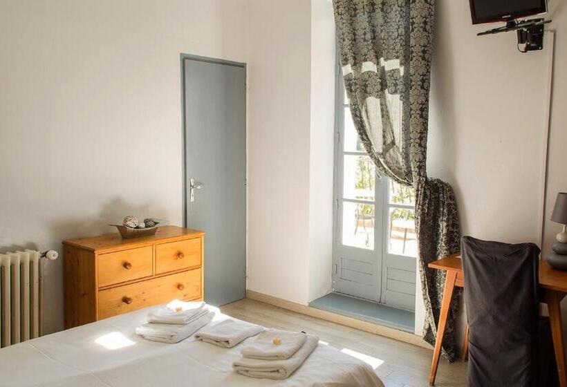 اتاق استاندارد, Auberge de l'Escargot d'Or