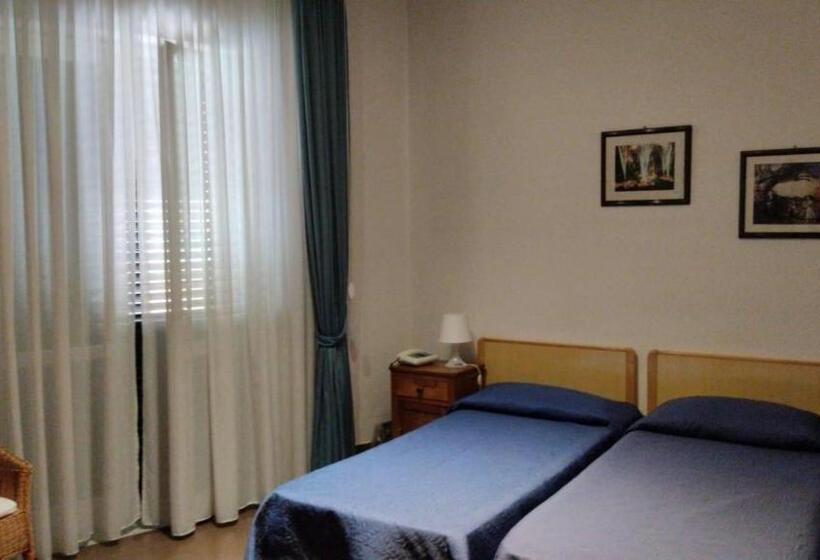 اتاق استاندارد, Caporal