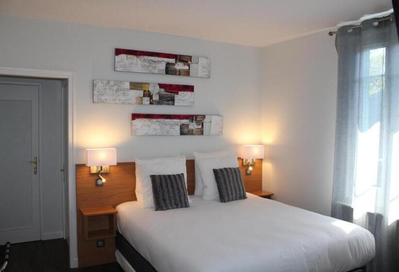 Семейный Номер, Logis Hotel De Paris