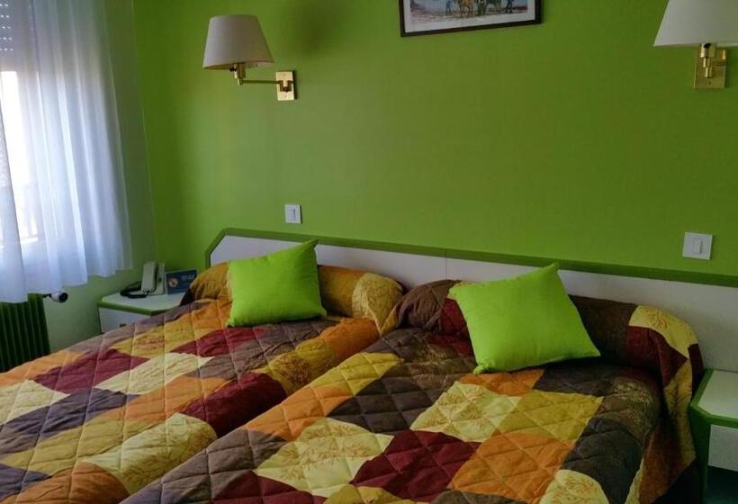 Номер Стандарт, Maison Hôtel Aux Cerisiers