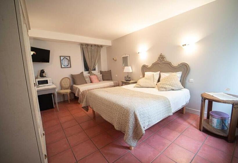 Трехместный Номер Комфорт, Domaine St Ferreol