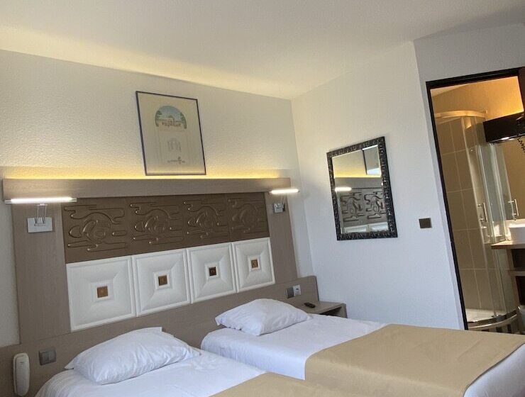 Номер Стандарт Трехместный, Kimotel Eponeflins