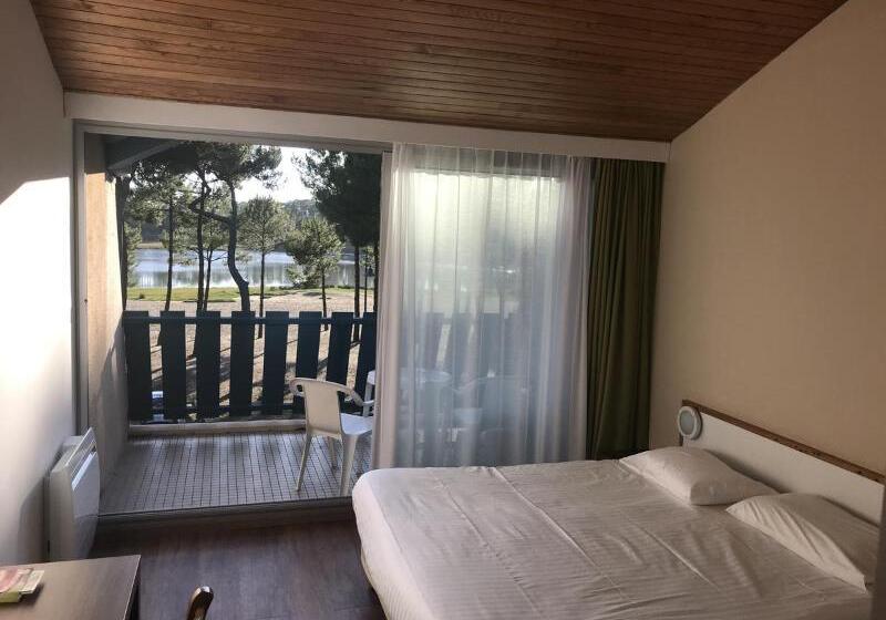 اتاق استاندارد با بالکن, Logis Lacotel