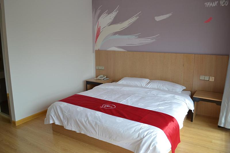 Номер Стандарт, Thank Inn Chain Hotel Zhangjiakou Zhangbei County Tianbao New City
