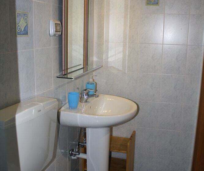اتاق استاندارد یک نفره, Albergo Avalon