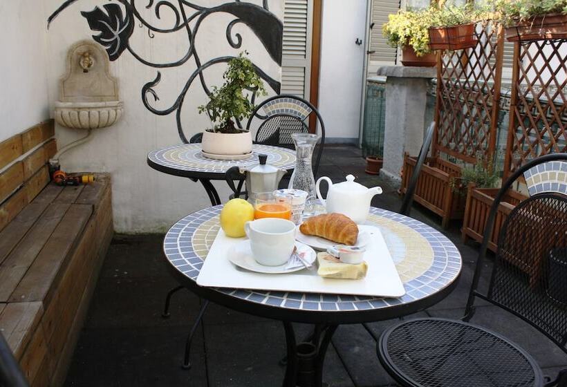اتاق استاندارد سه نفره, Albergo Avalon