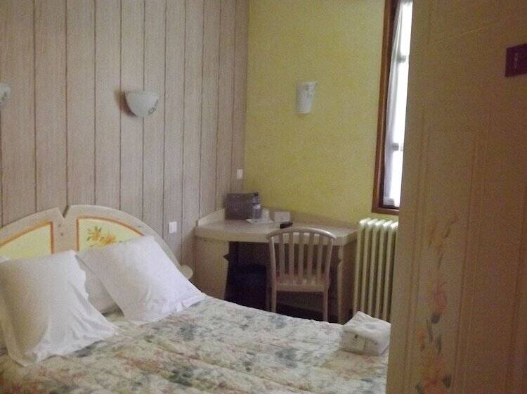 Номер Стандарт, Hôtel Muret