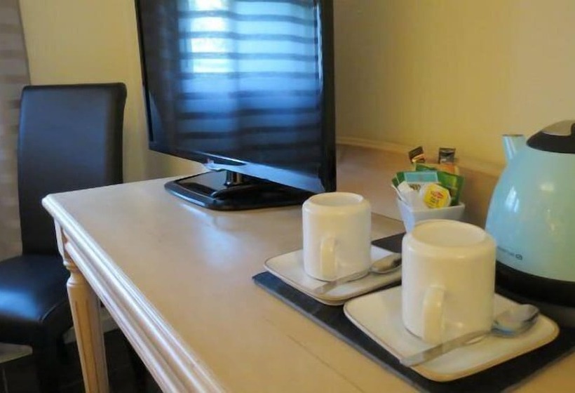 Номер Комфорт, Logis Hôtel Restaurant Chez Nous