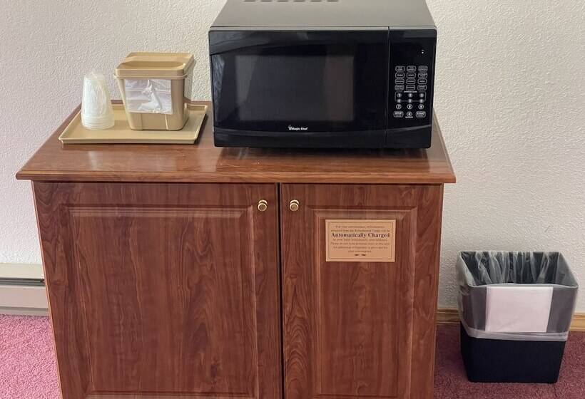 Family Suite, Trails End Motel