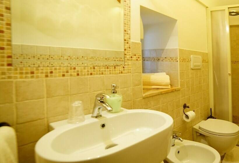 اتاق سوپریور, B&b Del Castelvecchio