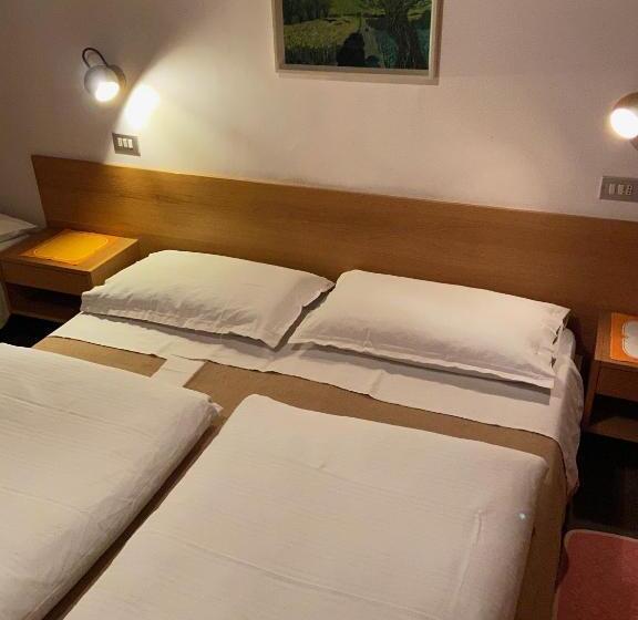 Номер Стандарт Трехместный, Gasthof Albergo Ressmair