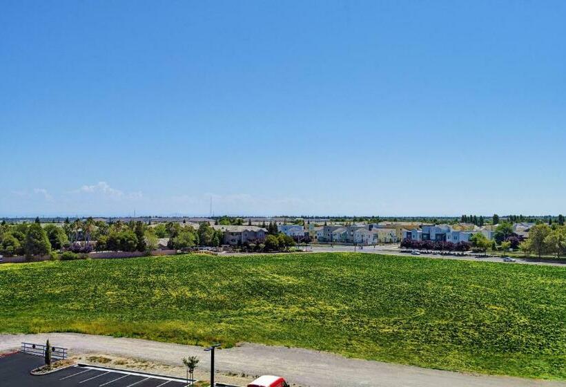 Люкс Кровать Кинг, Towneplace Suites Sacramento Airport Natomas