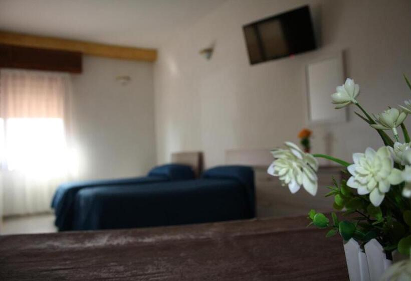 اتاق استاندارد چهار تخته, B&b Borgo Pileri
