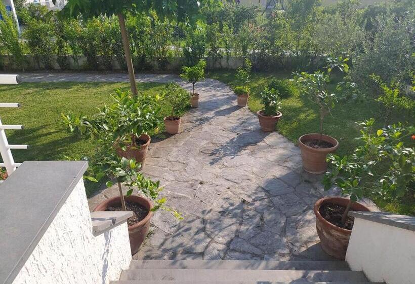 ویلای 1 خوابه با چشم‌انداز باغ, La Bouganville B&b
