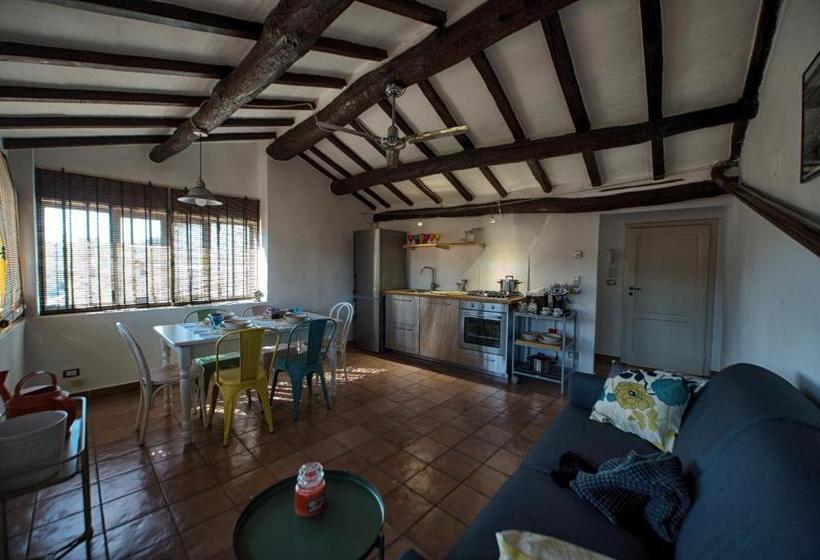 مجموعه ویستا شهر, La Giuggiola Sweet Home