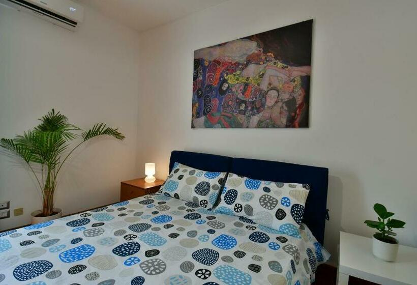 اتاق استاندارد با چشم‌انداز دریا, Amaranda B&b