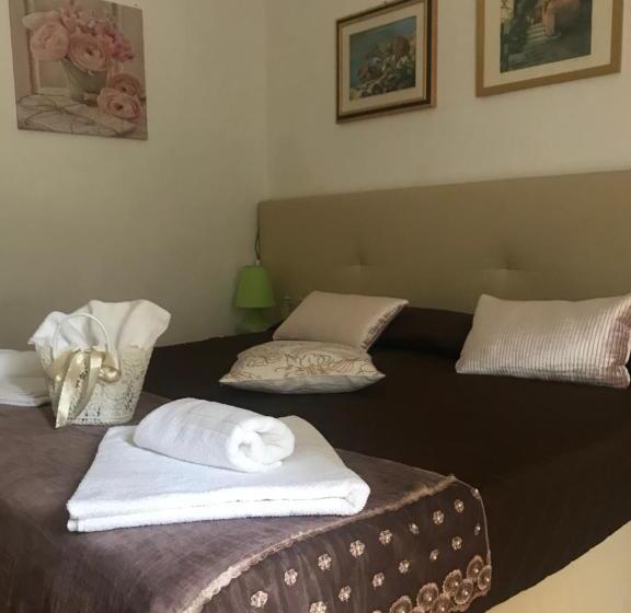 اتاق لوکس, Affittacamere Il Cortile