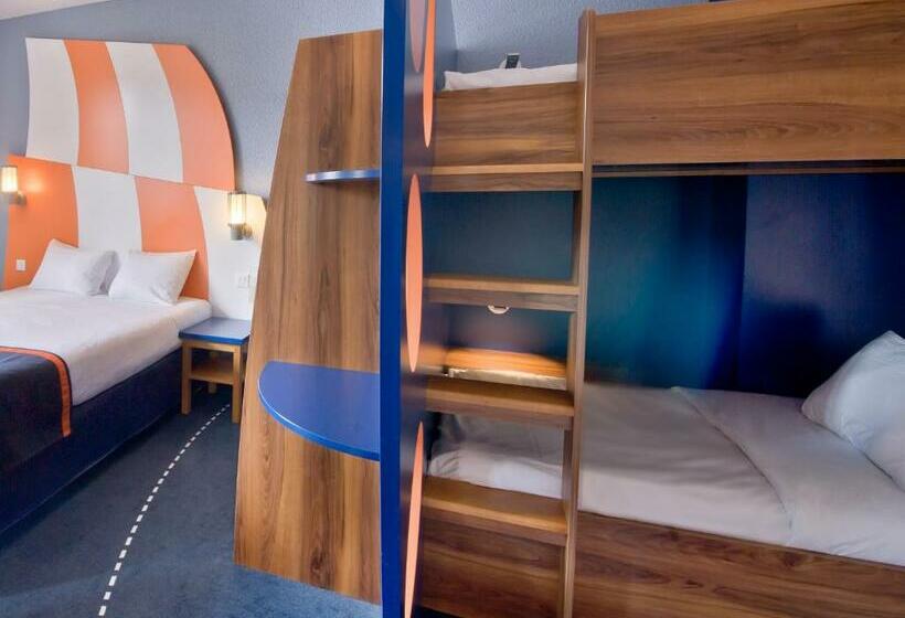اتاق استاندارد چهار تخته, Explorers Hotel Marne La Vallée