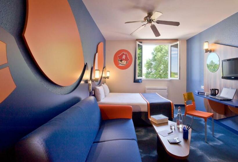 اتاق استاندارد, Explorers Hotel Marne La Vallée