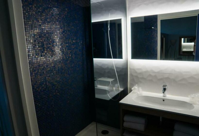 سوییت, Explorers Hotel Marne La Vallée