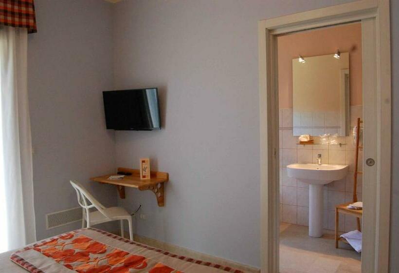 اتاق استاندارد, B&b Le Antiche Cisterne