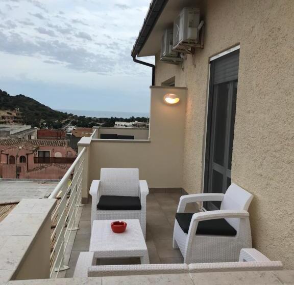 Трехместный Номер Deluxe Вид на Море, Casa Tacconi
