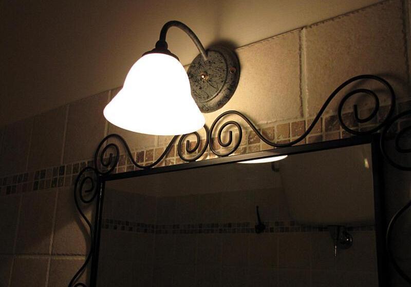 اتاق استاندارد, La Luna Nel Borgo