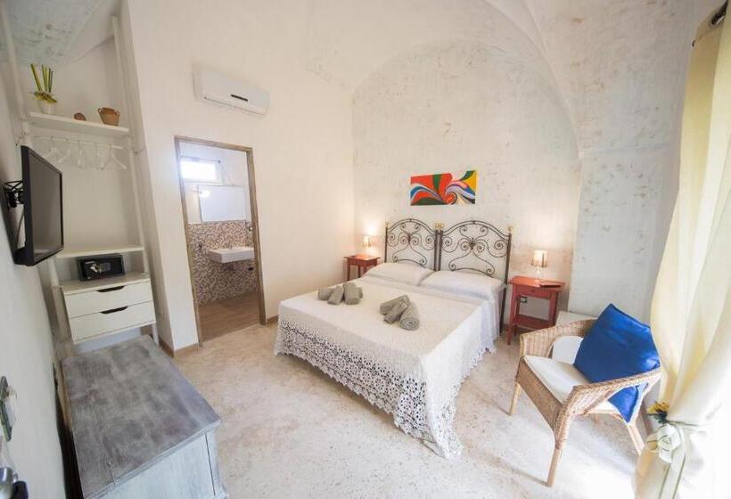 Номер Стандарт с Балконом, B&b Giardino Nascosto Taviano