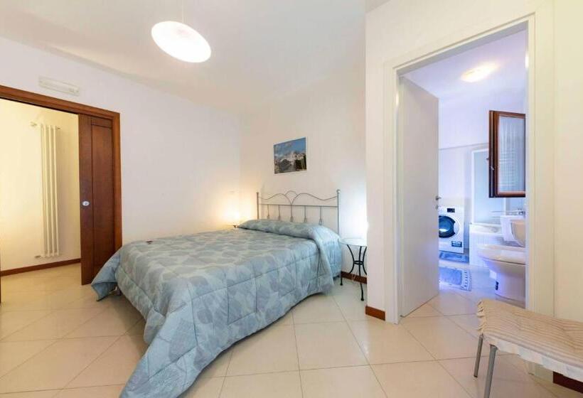 اتاق استاندارد با بالکن, B&b La Stradella