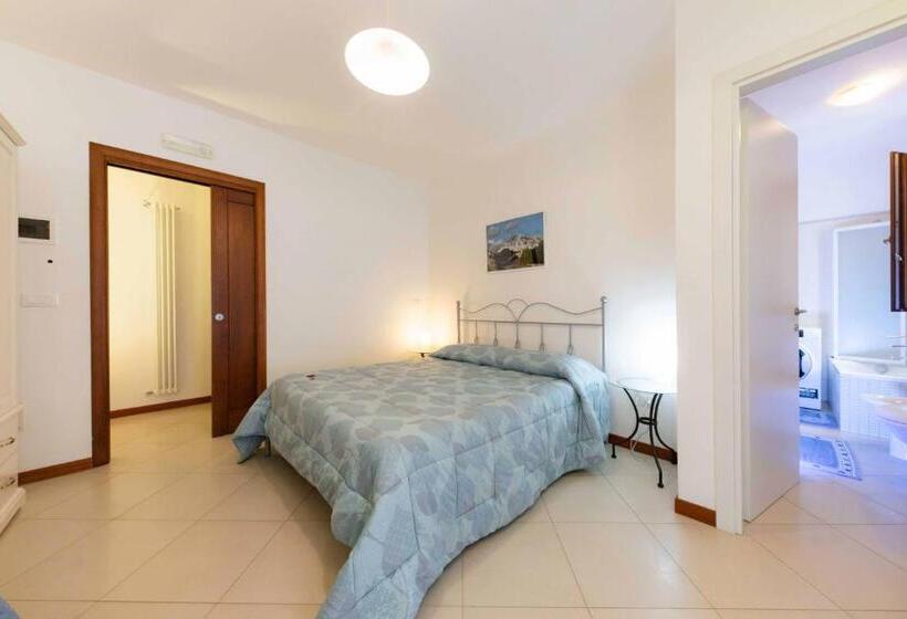 اتاق استاندارد با بالکن, B&b La Stradella