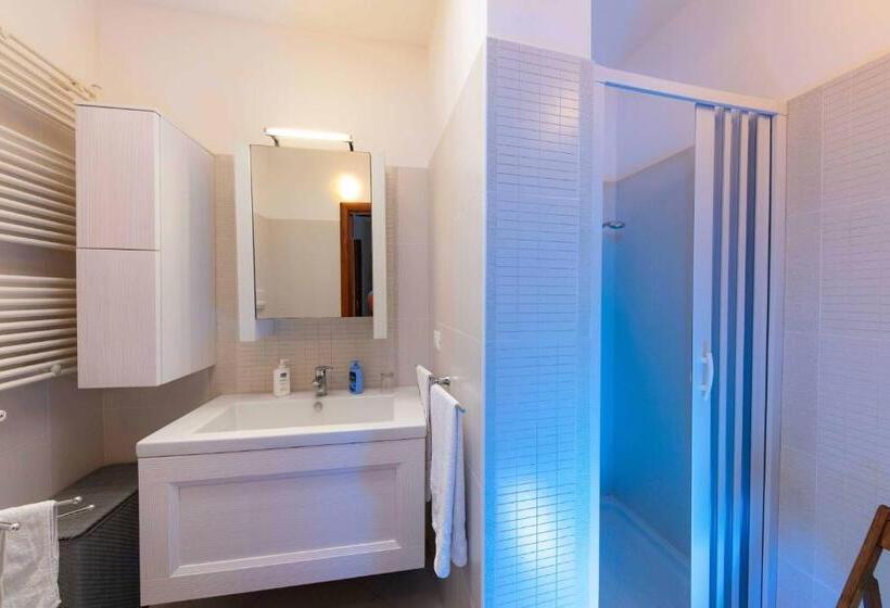 Standard room with outdoor bath, B&b La Stradella