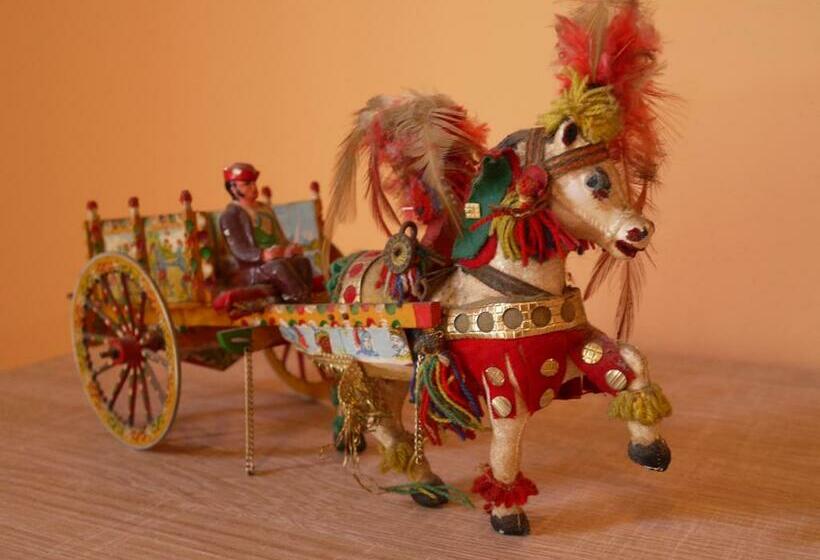 اتاق استاندارد با بالکن, A Vanedda