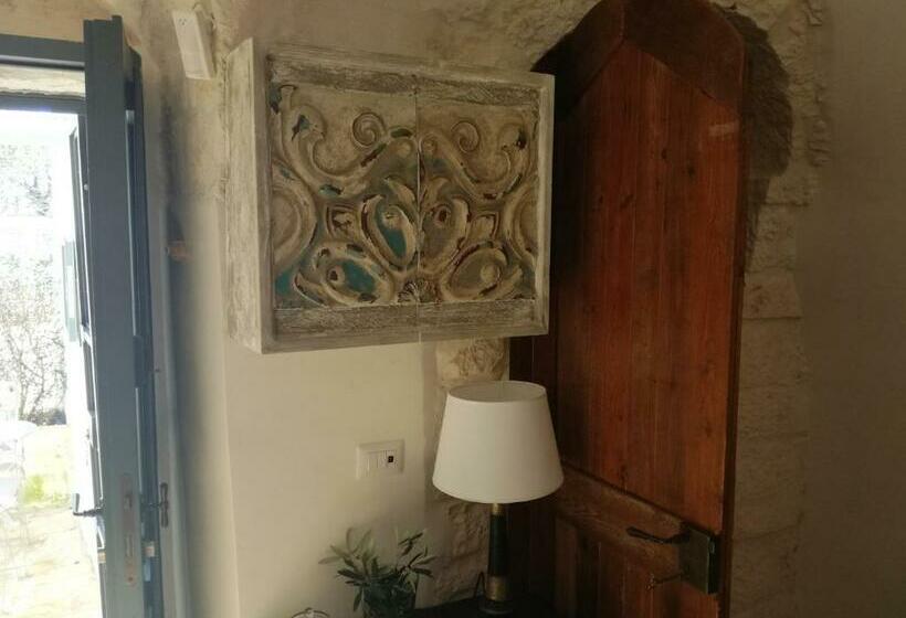 سوییت لوکس, Tenuta Del Lauro