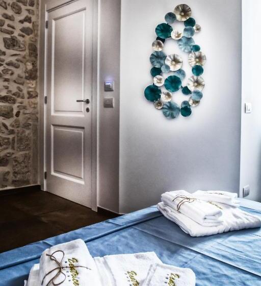 Quarto Deluxe com Sacada, Beatrice Rooms