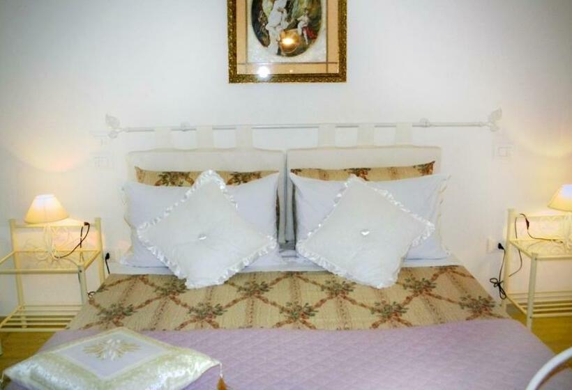 Номер Стандарт Вид на Сад, Dimora E Arte   B&b