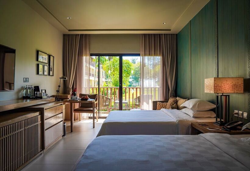 Номер Deluxe, Dusit Thani Krabi Beach Resort   Sha Extra Plus