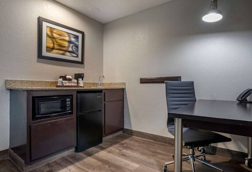 스위트, Best Western Carlton Suites